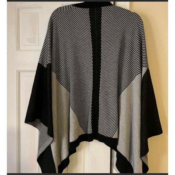 Lululemon Black and White Striped Wrap size OZ - Picture 2 of 6